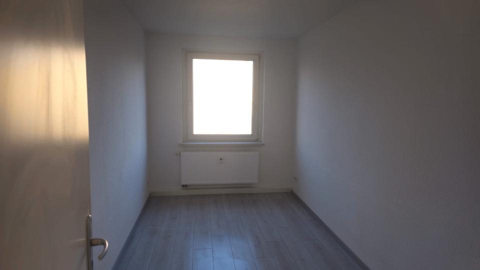 Etagenwohnung Osternienburger Land - 4 Zimmer, 70 m&sup2;, 430&euro; | Angebot:26268412