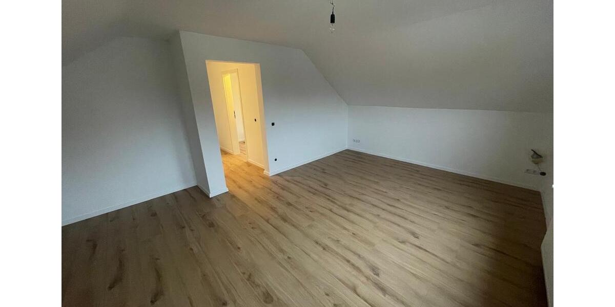 3-Zimmer Dachgeschosswohnung in Karlsruhe-Neureut zu vermieten 3 zimmer