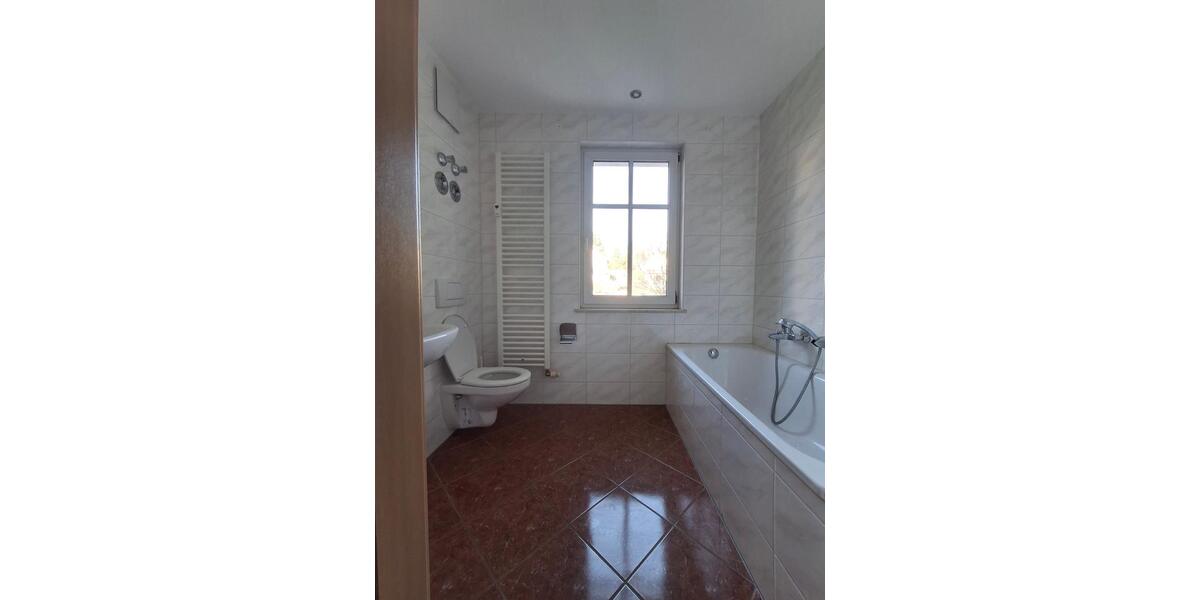 Etagenwohnung Zeitz - 3 Zimmer, 57 m&sup2;, 380&euro; | Angebot:25378244
