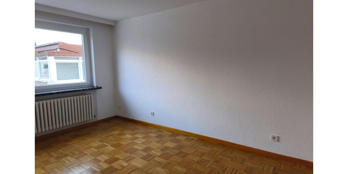 Reihenmittelhaus bezugsfertig zentral mit Hafenblick 5 zimmer