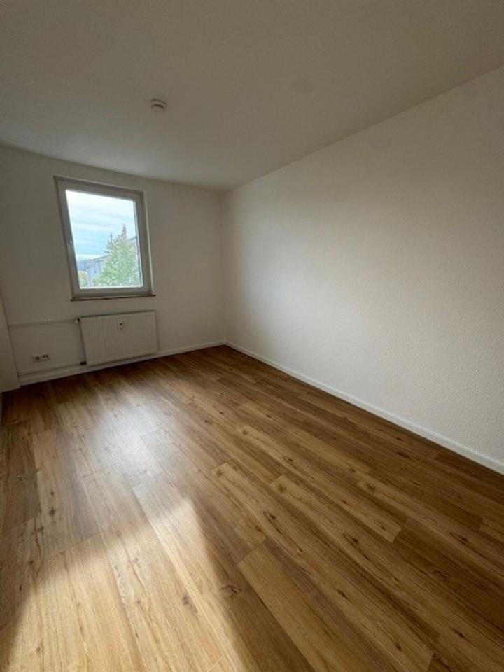 Im besten Alter eine Wohnung bei VIVAWEST - Wohnen ab 60. zimmer