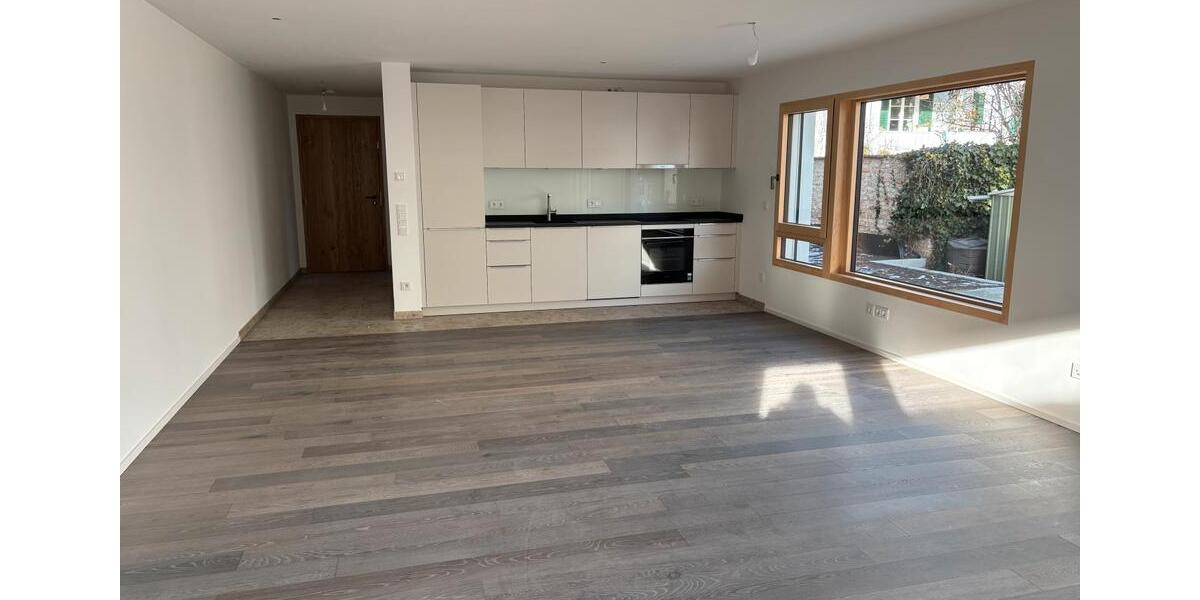 Erdgeschoßwohnung Murnau am Staffelsee - 2 Zimmer, 84 m&sup2;, 1.700&euro; | Angebot:25859931