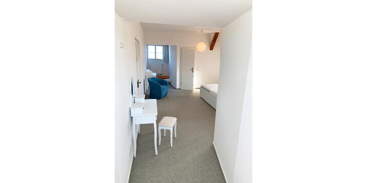 Dachgeschoßwohnung Halle (Saale) - 3 Zimmer, 75 m&sup2;, 1.290&euro; | Angebot:26008357