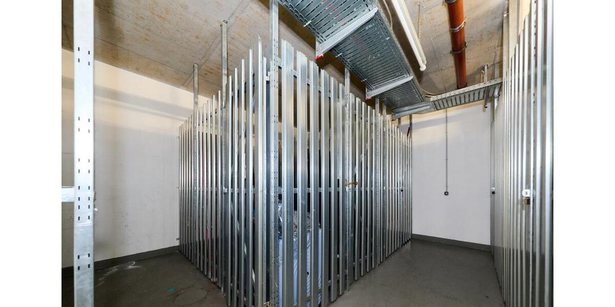 Etagenwohnung Rüsselsheim am Main - 4 Zimmer, 120 m&sup2;, 1.950&euro; | Angebot:24884245