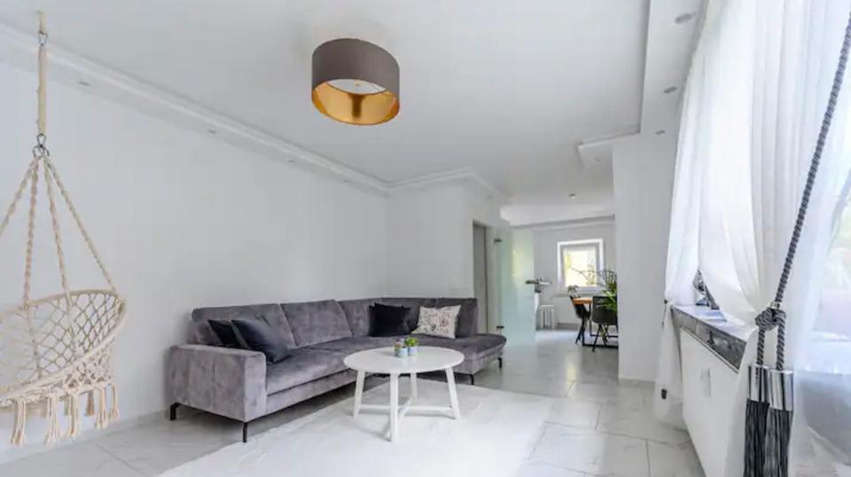 Helle hochwertige Mietwohnung mit Garten in Hannover Wülfel zimmer