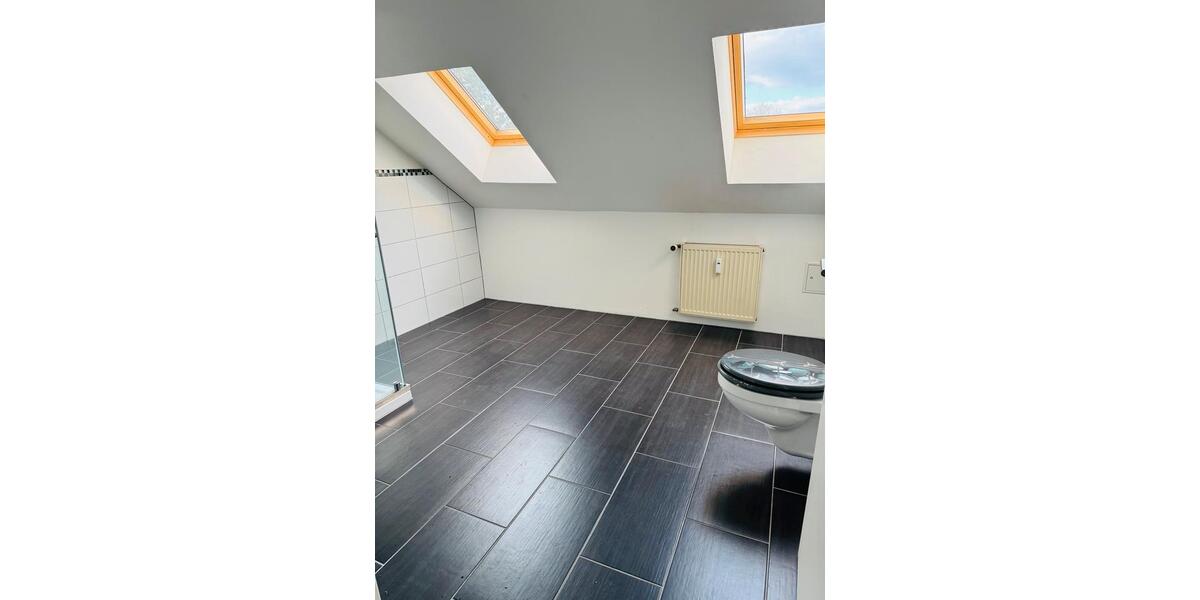 Dachgeschoßwohnung Wadgassen - 2 Zimmer, 70 m&sup2;, 630&euro; | Angebot:26221108