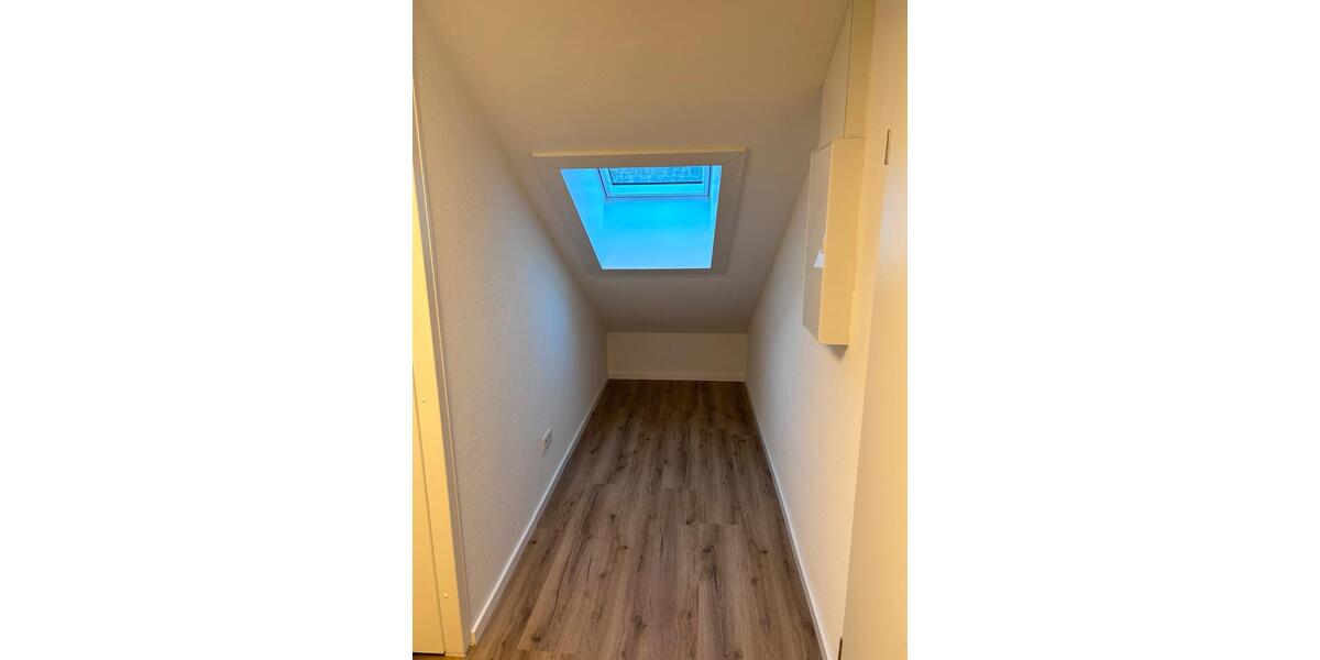 Dachgeschoßwohnung Siegen - 2 Zimmer, 59 m&sup2;, 580&euro; | Angebot:26026067