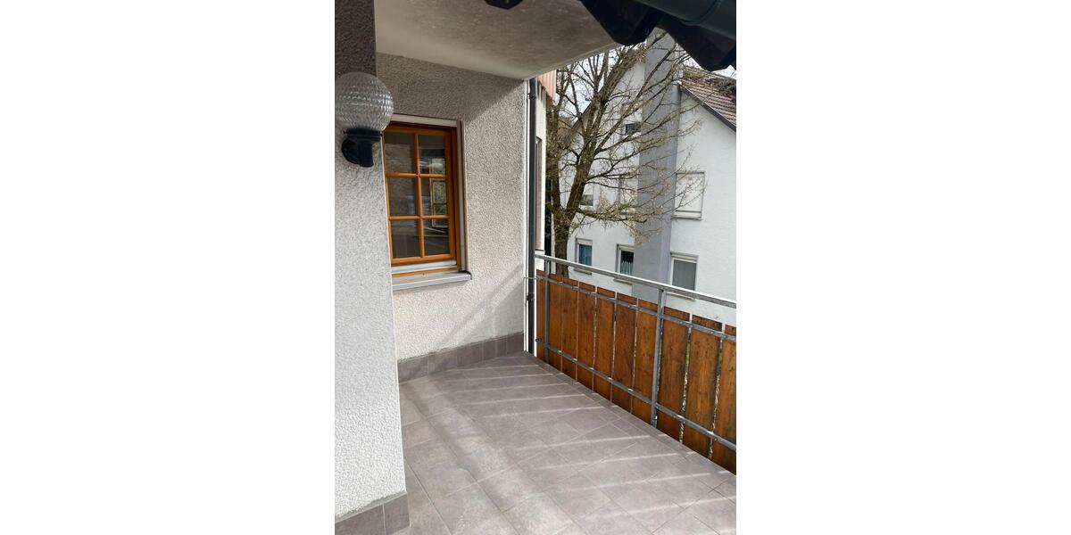 Etagenwohnung Oberstenfeld - 4.5 Zimmer, 91 m&sup2;, 1.150&euro; | Angebot:26286484