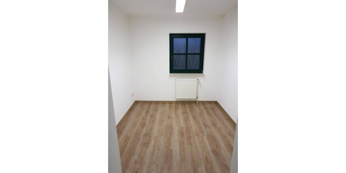Gewerbeobjekt Waren (Müritz) Neu Falkenhagen - 1.170&euro; | Angebot:26841109