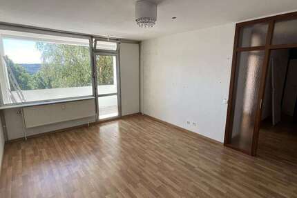 Wohnung Kreuztal - 3 Zimmer, 75 m&sup2;, 380&euro; | Angebot:26750258