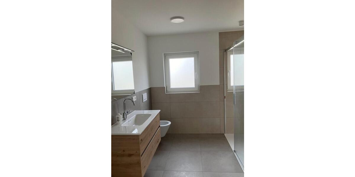 Bungalow Oberaurach - 4 Zimmer, 150 m&sup2;, 1.075&euro; | Angebot:26021977