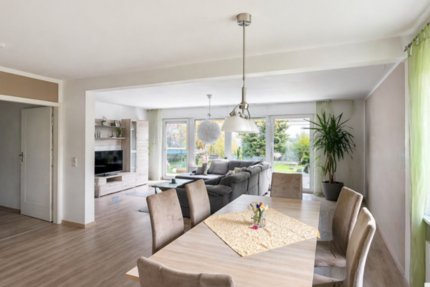 Haus Herrenberg - 6.5 Zimmer, 210 m&sup2;, 1.790&euro; | Angebot:26302172