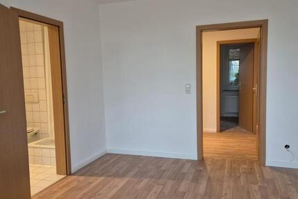 Wohnung Mittweida - 2 Zimmer, 40 m&sup2;, 300&euro; | Angebot:27548601