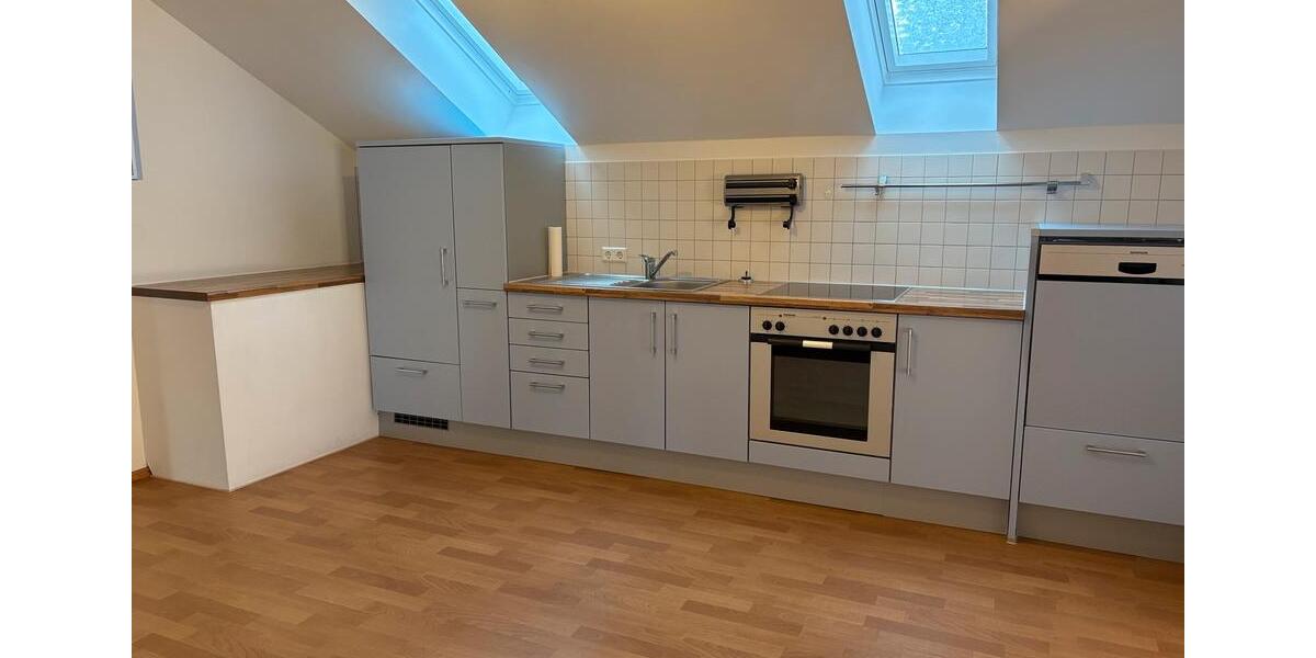 Dachgeschoßwohnung Gundelfingen an der Donau - 3 Zimmer, 100 m&sup2;, 1.150&euro; | Angebot:24414115