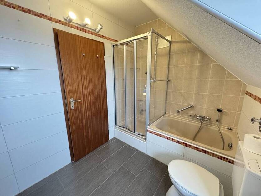 2-Zimmer-Wohnung mit Loggia und TG-Stellplatz