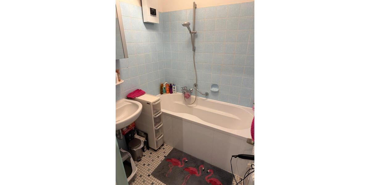 Etagenwohnung Pulheim - 2 Zimmer, 77 m&sup2;, 900&euro; | Angebot:24772484