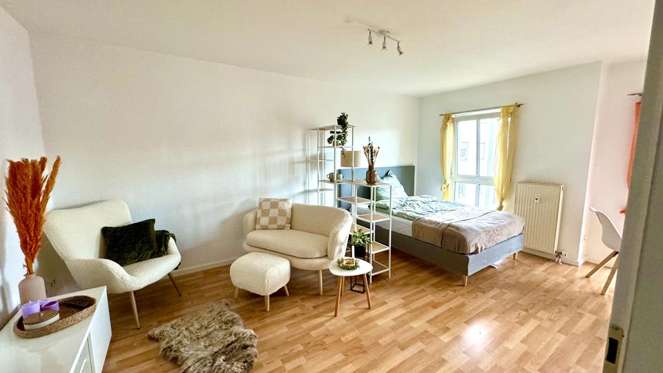 Etagenwohnung Wiesbaden Biebrich - 1.5 Zimmer, 39 m&sup2;, 900&euro; | Angebot:26442083
