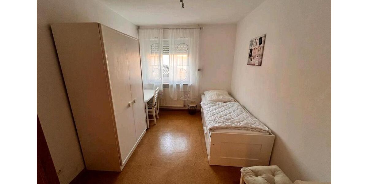 Wohnen auf Zeit Schloß Holte-Stukenbrock Stukenbrock - 4 Zimmer, 96 m&sup2;, 16&euro; | Angebot:18472569