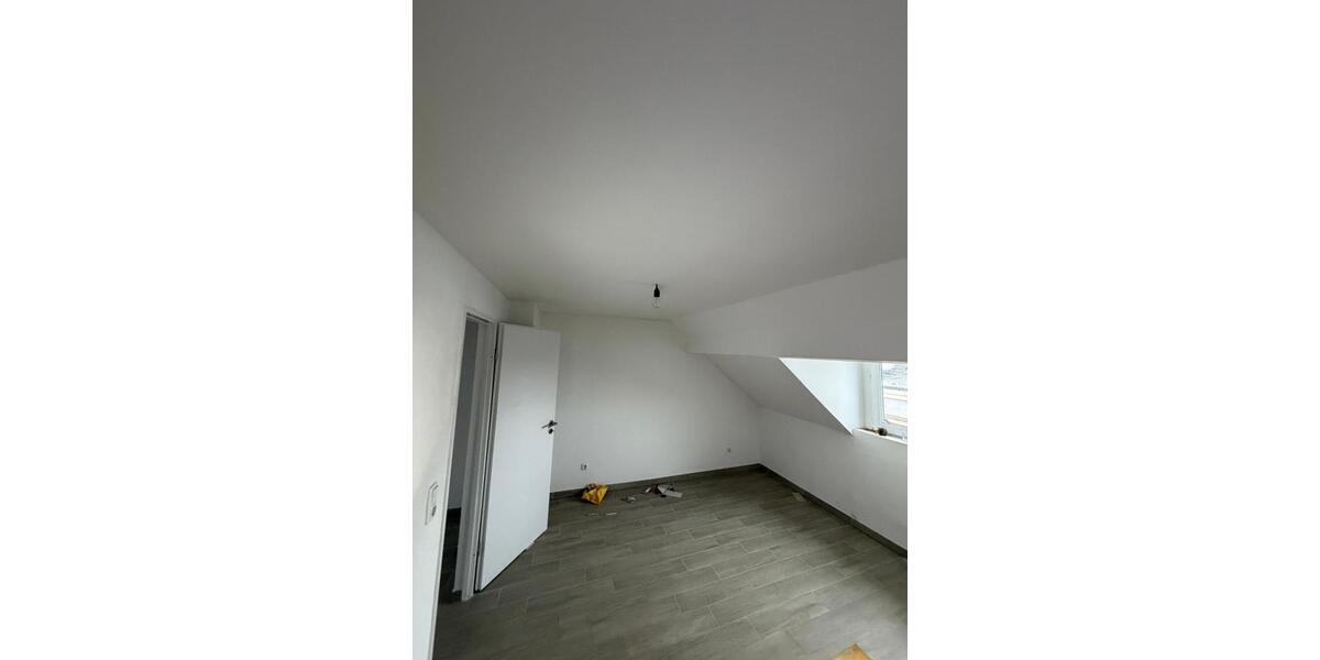 Dachgeschoßwohnung Duisburg Duisburg-Mitte - 2 Zimmer, 50 m&sup2;, 600&euro; | Angebot:24508754
