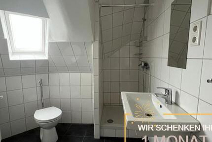 2 Zimmer Dachgeschosswohnung mit Dusche! 2 zimmer