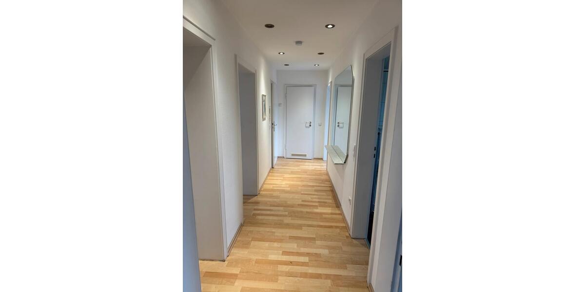 Wohnen auf Zeit Duisburg Beeck - 3 Zimmer, 80 m&sup2;, 15&euro; | Angebot:22256518