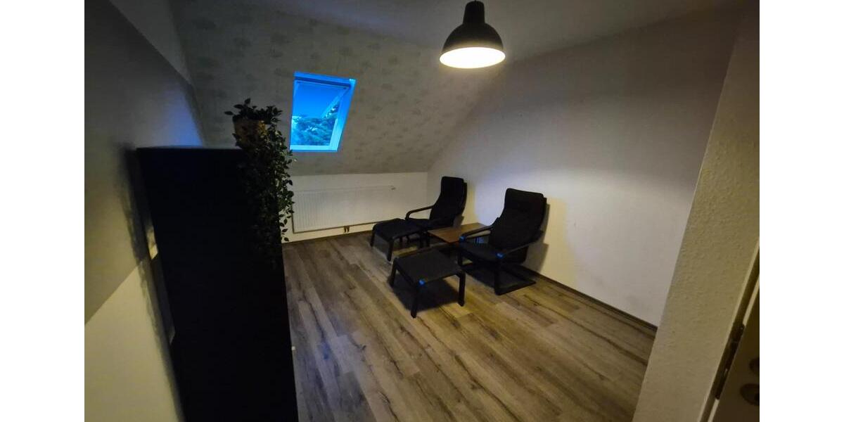 Dachgeschoßwohnung Papenburg - 5 Zimmer, 800&euro; | Angebot:23646117