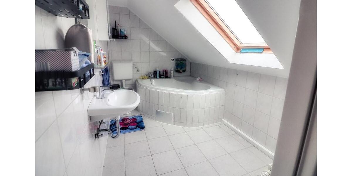 Dachgeschoßwohnung Kirchberg (Hunsrück) - 3 Zimmer, 75 m&sup2;, 850&euro; | Angebot:26629755