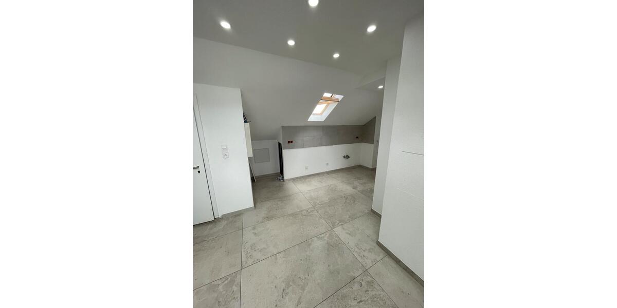 Dachgeschoßwohnung Nordheim - 3 Zimmer, 80 m&sup2;, 1.000&euro; | Angebot:26702482