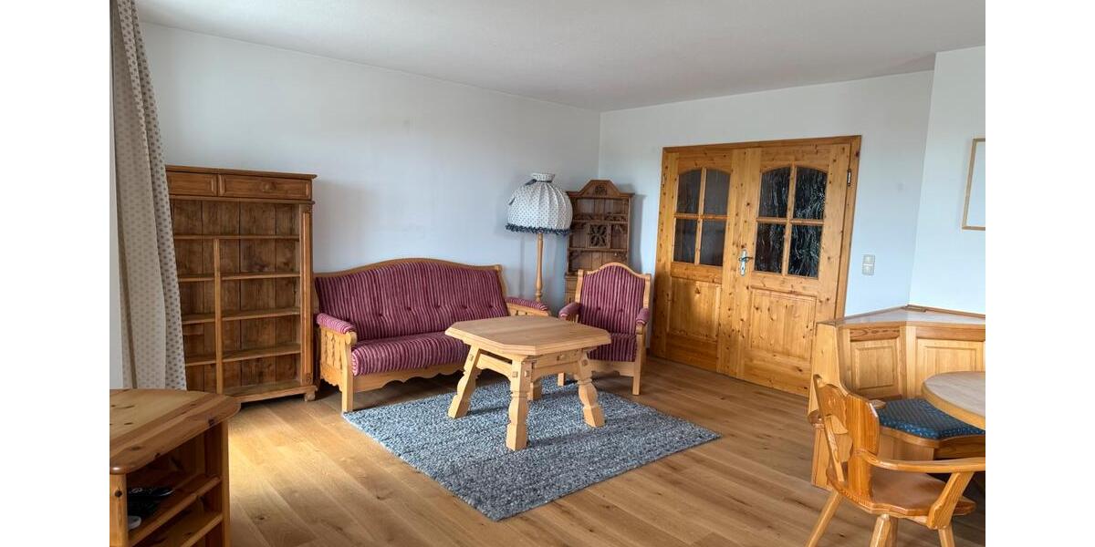 Etagenwohnung Mitterfels - 3 Zimmer, 74 m&sup2;, 650&euro; | Angebot:25252659