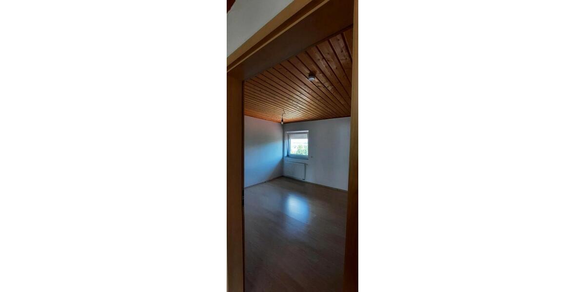 Etagenwohnung Schwendi - 3 Zimmer, 80 m&sup2;, 700&euro; | Angebot:26580146