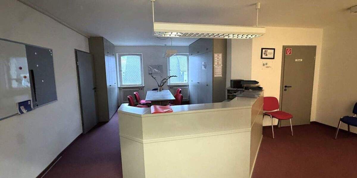 Gewerbeobjekt Bindlach - 8 Zimmer, 265 m&sup2;, 1.500&euro; | Angebot:25768276