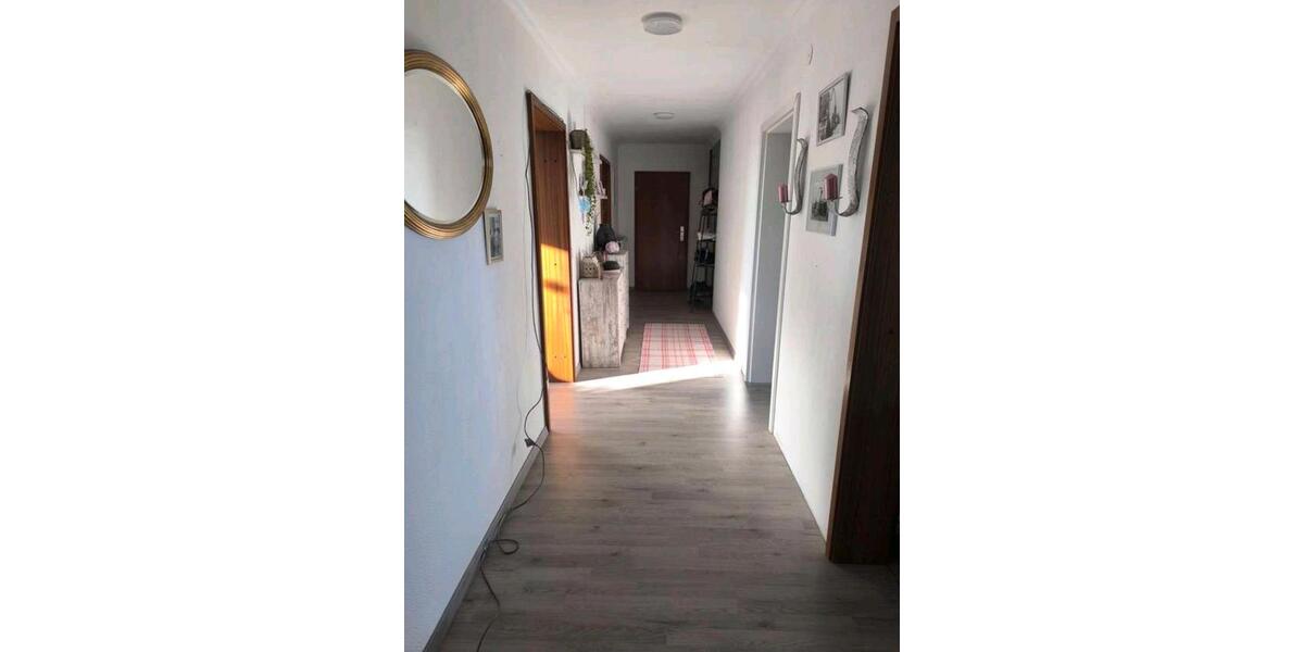 Dachgeschoßwohnung Osterrönfeld - 3.5 Zimmer, 83 m&sup2;, 1.200&euro; | Angebot:26215623