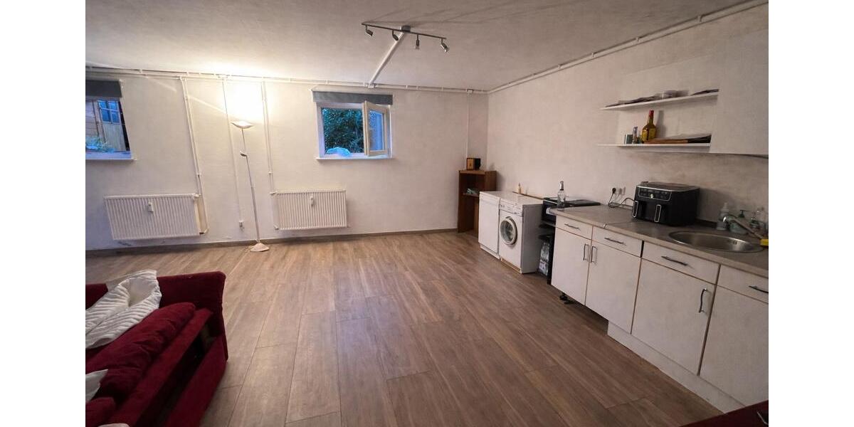 Etagenwohnung Hannover - 1 Zimmer, 40 m&sup2;, 470&euro; | Angebot:26024212