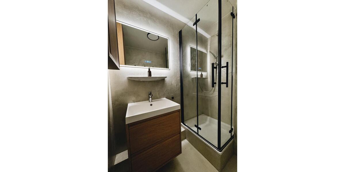 Wohnen auf Zeit Köln Mülheim - 1 Zimmer, 24 m&sup2;, 1.250&euro; | Angebot:24486685