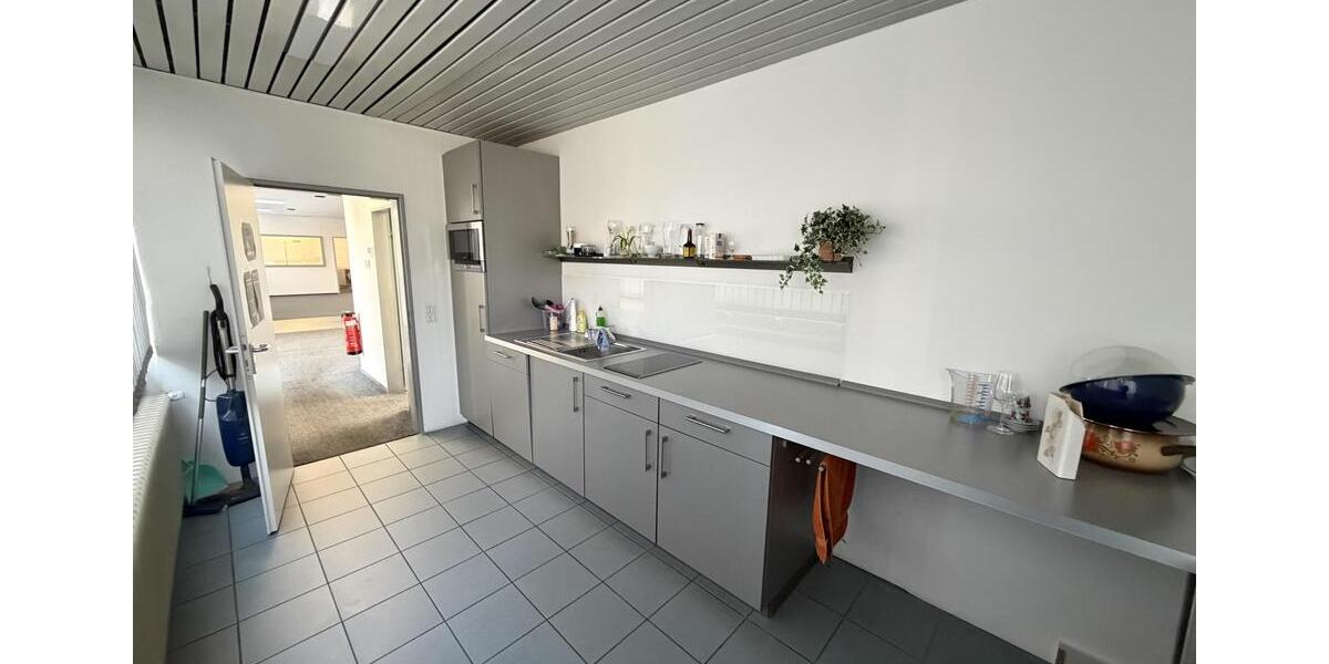 Gewerbeobjekt Villingen-Schwenningen Schwenningen - 3.000&euro; | Angebot:24713703