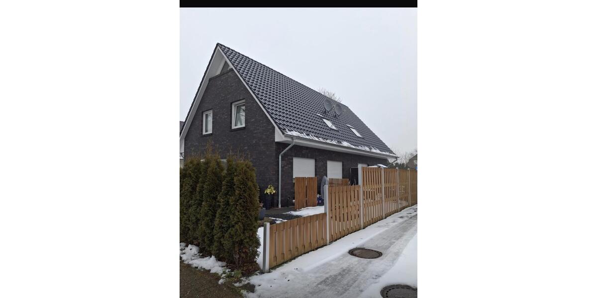 Doppelhaushälfte Oldenburg Drielaker-Moor - 4 Zimmer, 100 m&sup2;, 1.400&euro; | Angebot:24866775