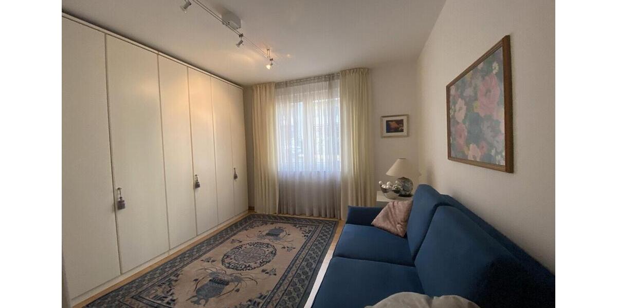 Hochparterre Bergisch Gladbach - 3 Zimmer, 107 m&sup2;, 1.450&euro; | Angebot:26621377