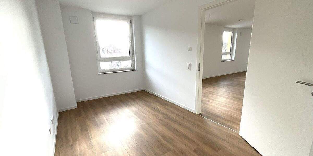 Zimmer Nürnberg Zerzabelshof - 3 Zimmer, 72 m&sup2;, 1.294&euro; | Angebot:26162808