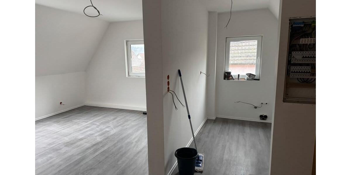 Dachgeschoßwohnung Sulz am Neckar - 3 Zimmer, 70 m&sup2;, 600&euro; | Angebot:25935944