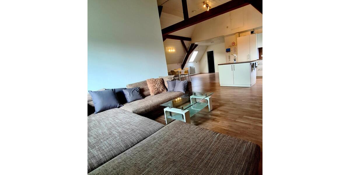 Wohnen auf Zeit Ochsenfurt - 4 Zimmer, 110 m&sup2;, 10&euro; | Angebot:24810465