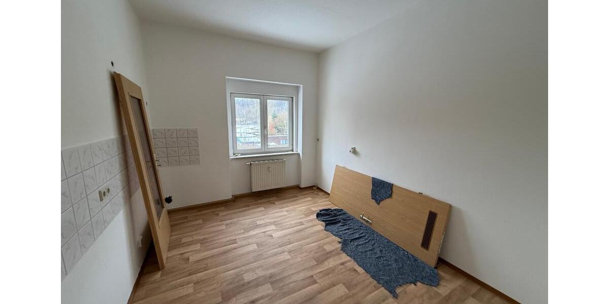 Etagenwohnung Plauen Alt Chrieschwitz - 2 Zimmer, 53 m&sup2;, 265&euro; | Angebot:26300863