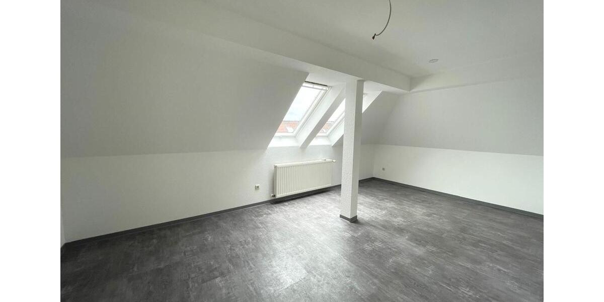 Dachgeschoßwohnung Leipzig Ost - 2 Zimmer, 66 m&sup2;, 679&euro; | Angebot:26645164
