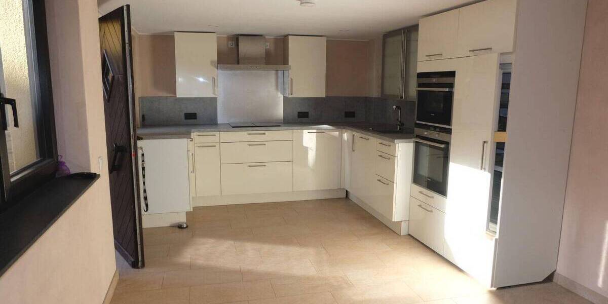 Etagenwohnung Schweich - 3 Zimmer, 115 m&sup2;, 1.100&euro; | Angebot:26192472