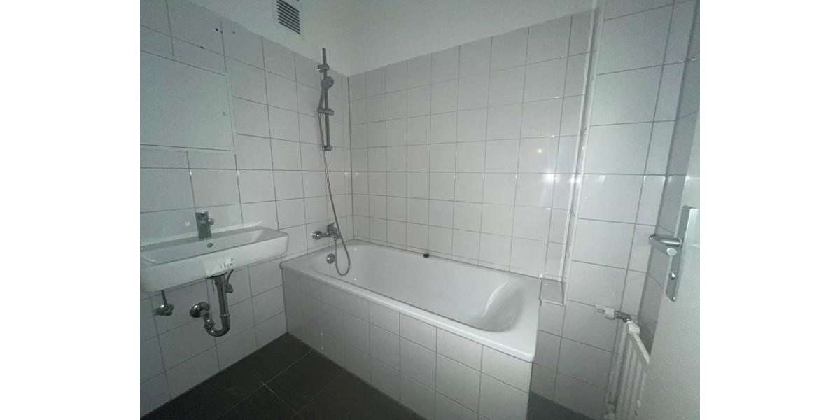 Etagenwohnung Kassel Bettenhausen - 3 Zimmer, 77 m&sup2;, 681&euro; | Angebot:25564444