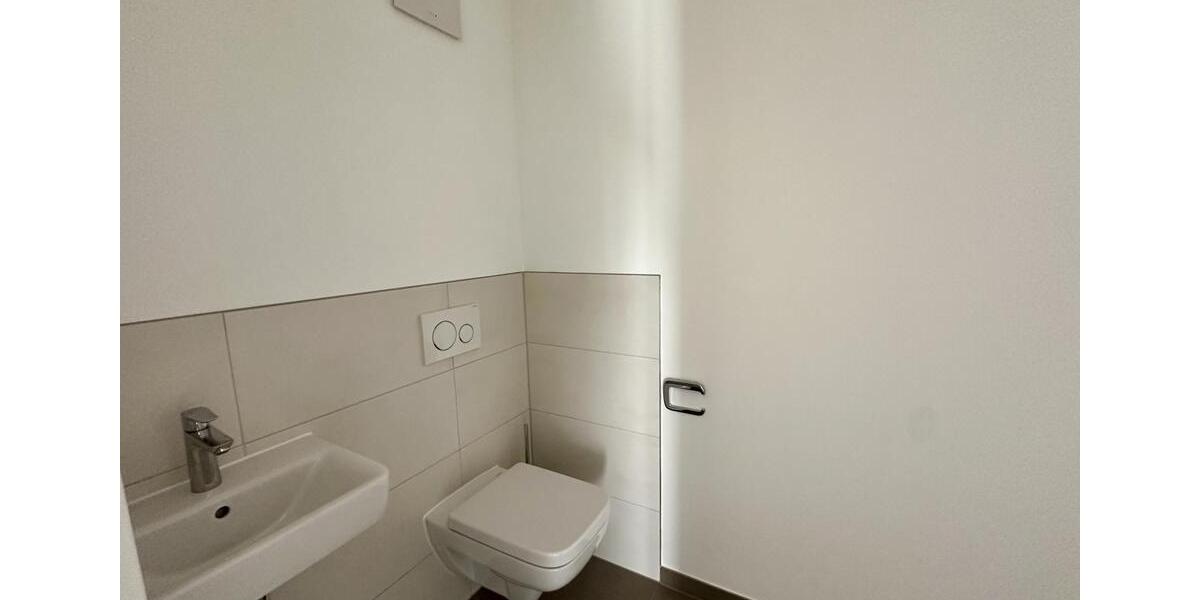 Erdgeschoßwohnung Eisenach - 3 Zimmer, 101 m&sup2;, 1.330&euro; | Angebot:25512318