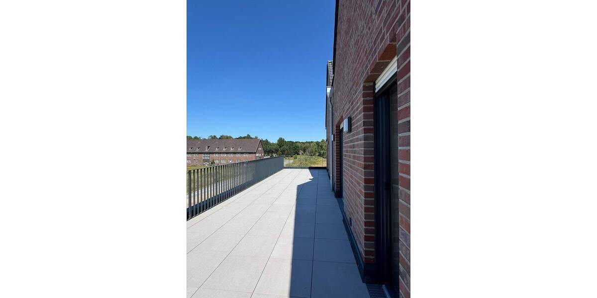 WOW, die Aussicht - Moderne Wohnung mit Dachterrasse direkt am Fliegerhorst! 3 zimmer