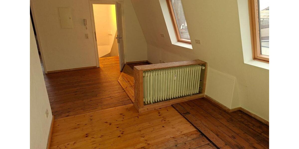 Dachgeschoßwohnung Bad Breisig - 2 Zimmer, 37 m&sup2;, 380&euro; | Angebot:24742696