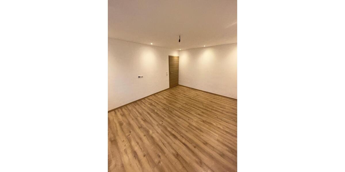Etagenwohnung Griesheim - 3 Zimmer, 85 m&sup2;, 1.575&euro; | Angebot:25383554