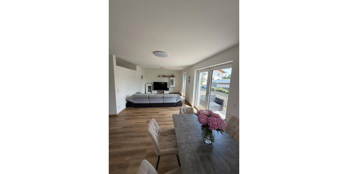 Etagenwohnung Heldenstein Goldau - 3 Zimmer, 101 m&sup2;, 1.280&euro; | Angebot:26929400