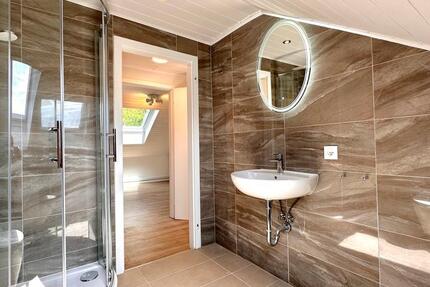 Haus Iserlohn - 8 Zimmer, 155 m&sup2;, 1.399&euro; | Angebot:26248494